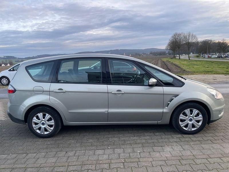Gebraucht Ford S-MAX Trend 160 PS (117 kW) 2009 Chill Van / Kleinbus