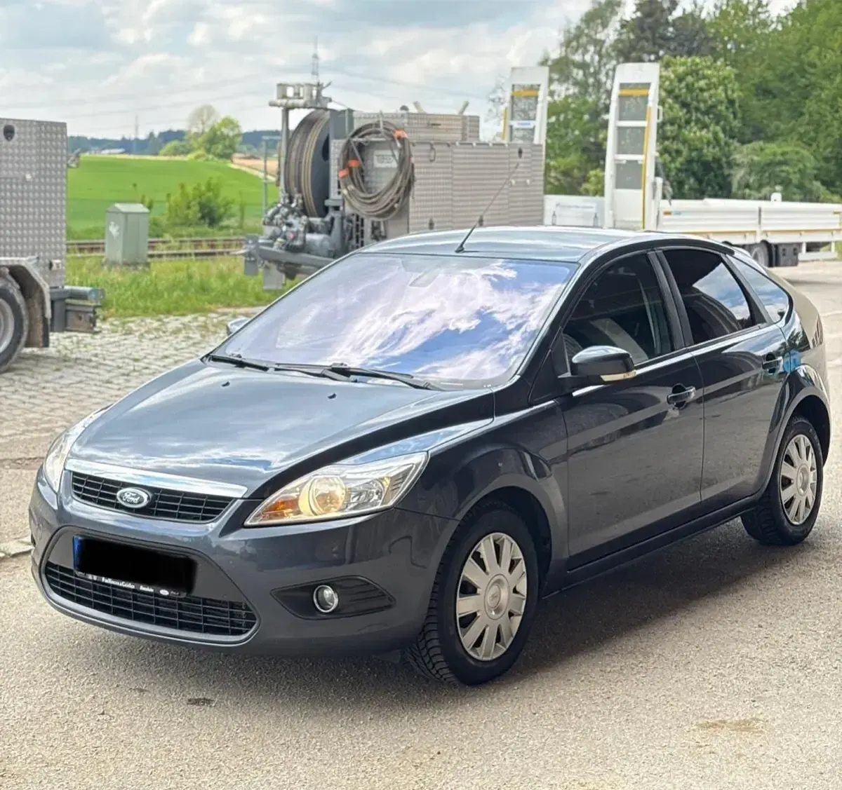 Gebraucht Ford Focus 109 PS (80 kW) 2009 Grau Limousine