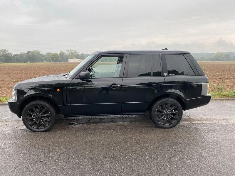 Schwarz Gebraucht 2004 Land Rover Range Rover SUV | 6.199 € - Bild 1/4