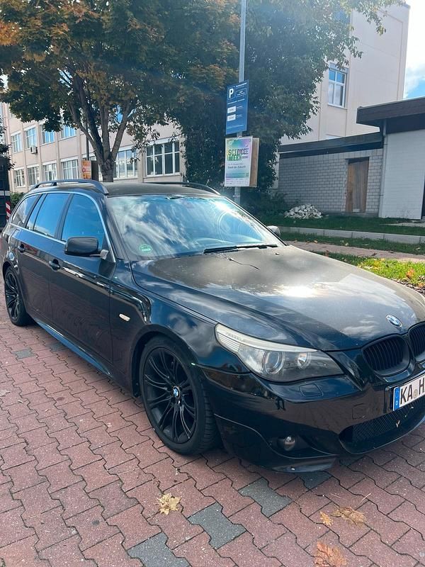 Schwarz Gebraucht 2006 BMW 530 M Sport Kombi | 5.499 € (Fairer Preis) - Bild 1/4