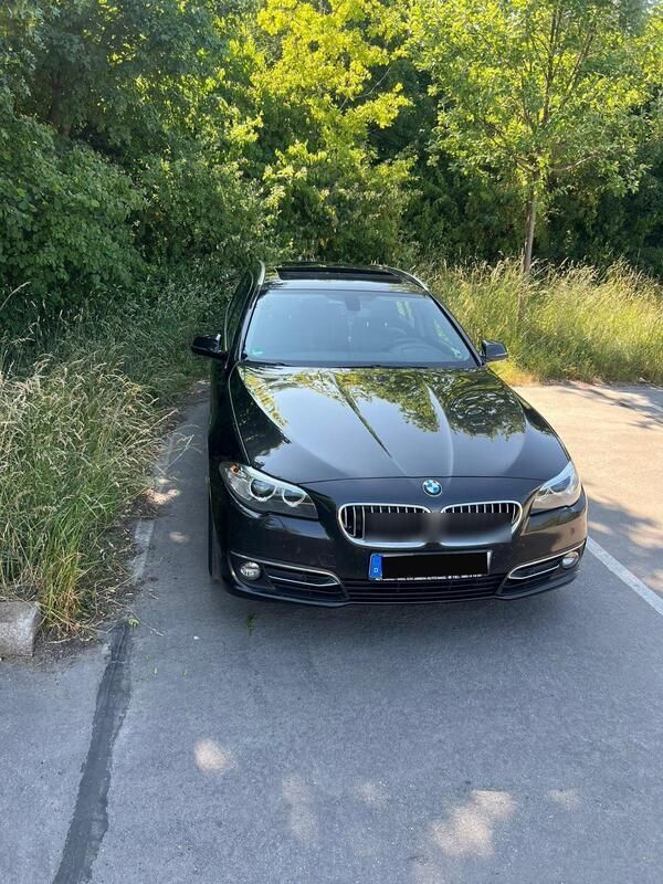 Schwarz Gebraucht 2014 BMW 520 Kombi | 9.300 € (Superpreis) - Bild 1/4