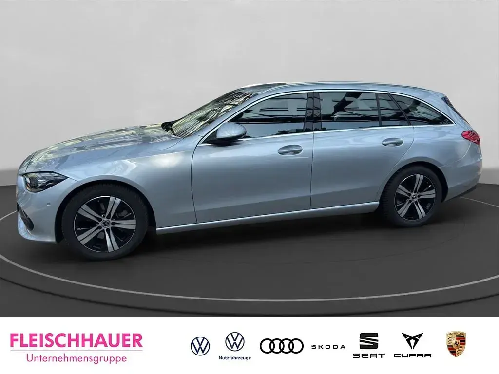 Gebraucht Mercedes C200 Avantgarde 204 PS (150 kW) 2022 Silber Kombi