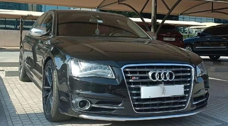 Schwarz Gebraucht 2014 Audi S8 Exclusive Limousine | 16.499 € - Bild 1/4