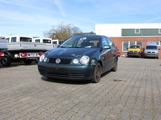Gebraucht VW Polo Comfortline 64 PS (47 kW) 2003 Grün Limousine