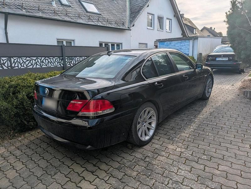 Gebraucht BMW 745 333 PS (244 kW) 2001 Schwarz Limousine