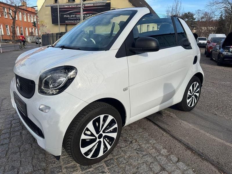 Gebraucht Smart ForTwo Cabrio 71 PS (52 kW) 2019 Weiß Cabrio