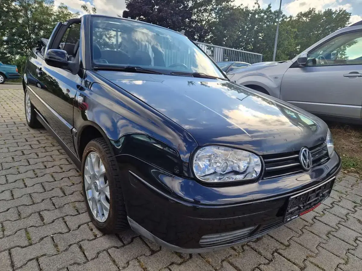 Gebraucht VW Golf Sportline 116 PS (85 kW) 2001 Schwarz Cabrio