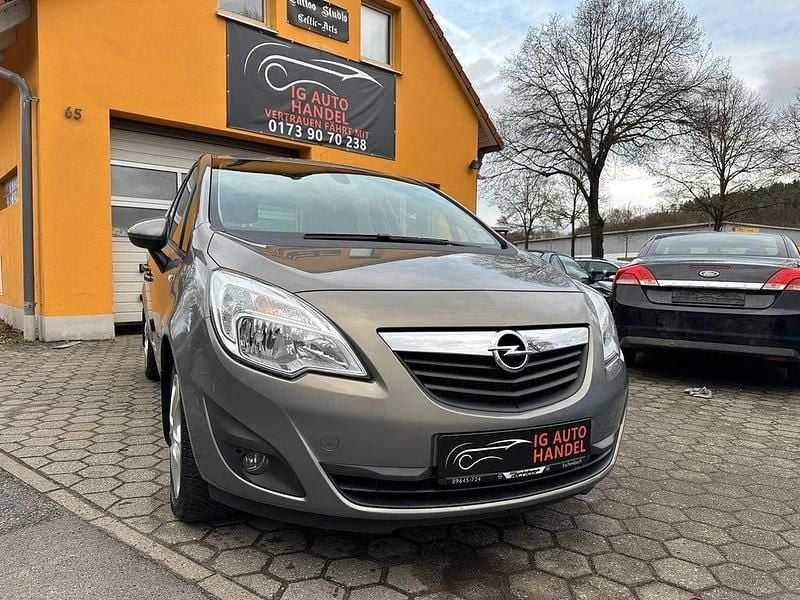 Gebraucht Opel Meriva Design Edition 140 PS (102 kW) 2011 Grau Van / Kleinbus