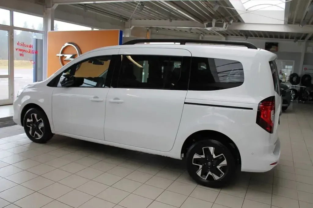 Neu Nissan Townstar Tekna 131 PS (96 kW) 2026 Weiß Kombi