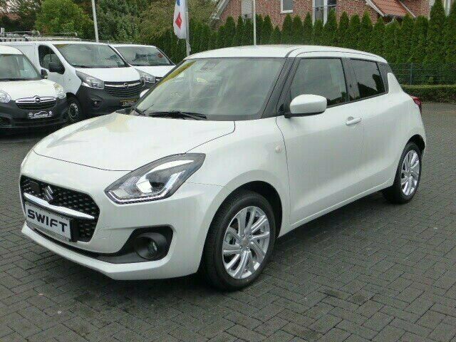 Gebraucht Suzuki Swift Comfort 83 PS (61 kW) 2021 Weiß metallic Kleinwagen