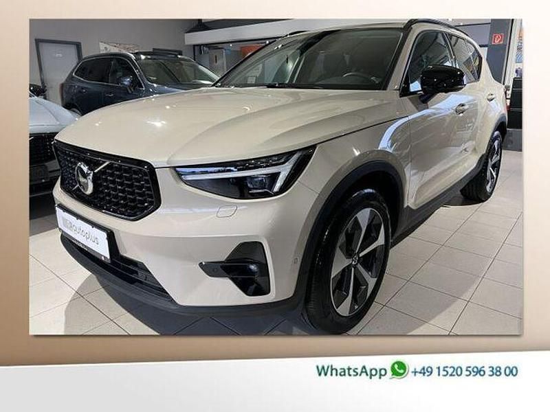 Gebraucht Volvo XC40 Plus 163 PS (119 kW) 2024 Sand dune SUV