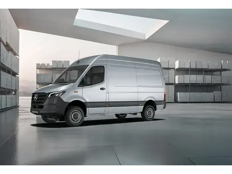 Gebraucht Mercedes Sprinter 190 PS (139 kW) 2025 Silber Van