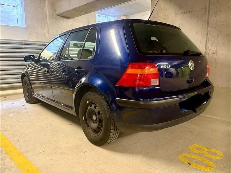 Gebraucht VW Golf IV 75 PS (55 kW) 1998 Blau Kleinwagen