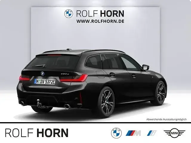Gebraucht BMW 330e M Sport 292 PS (214 kW) 2025 Schwarz Kombi