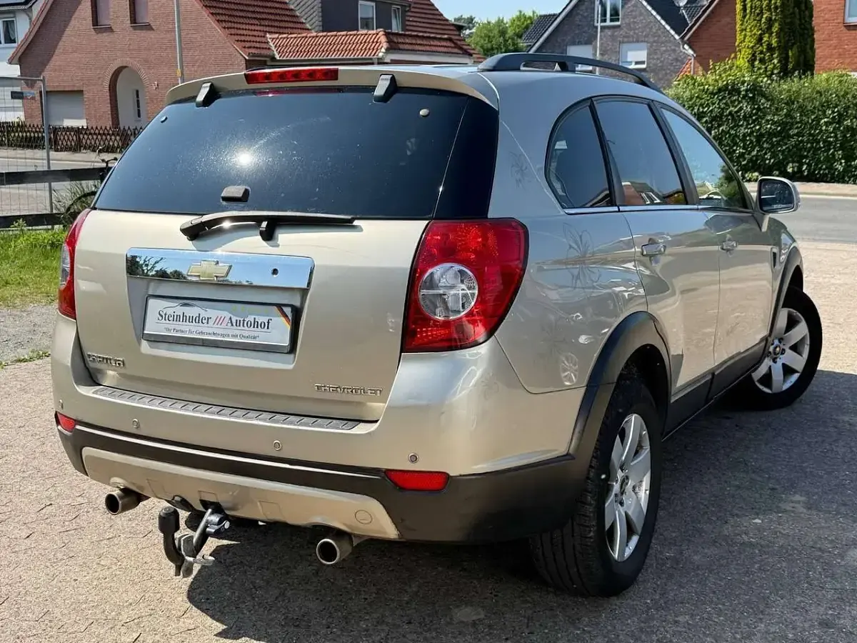 Gebraucht Chevrolet Captiva LS 136 PS (100 kW) 2009 Linen beige (metallic) SUV