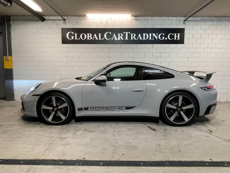 Gebraucht Porsche 911 Carrera 385 PS (283 kW) 2023 Grau Coupé