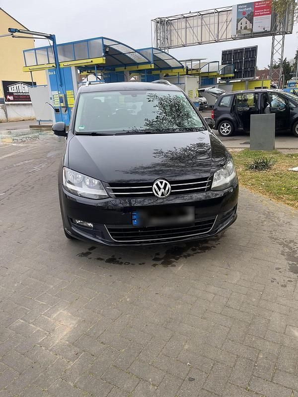 Gebraucht VW Sharan 140 PS (102 kW) 2012 Schwarz Van / Kleinbus