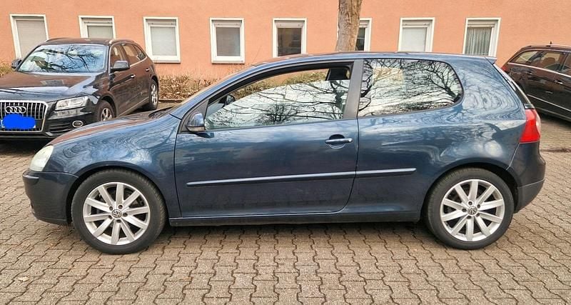 Gebraucht VW Golf IV Edition 140 PS (102 kW) 2005 Grau Limousine