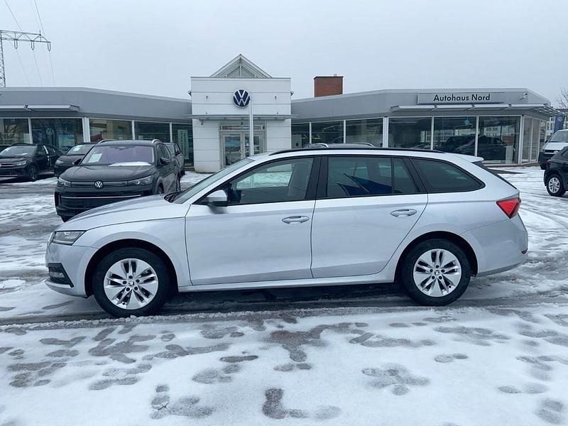 Gebraucht Skoda Octavia Ambition 150 PS (110 kW) 2022 Silber Kombi