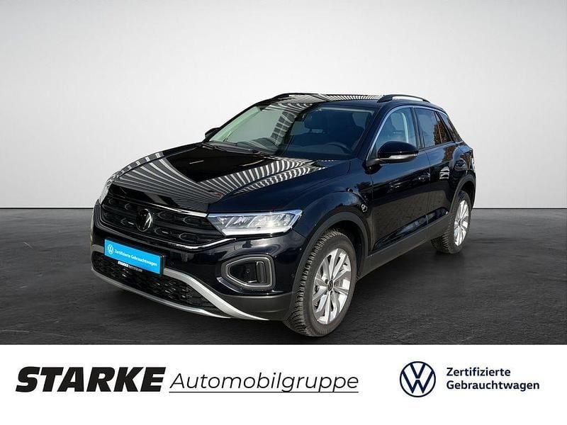 Deep black perleffekt Gebraucht 2025 VW T-Roc Life SUV | 27.830 € (Superpreis) - Bild 1/4
