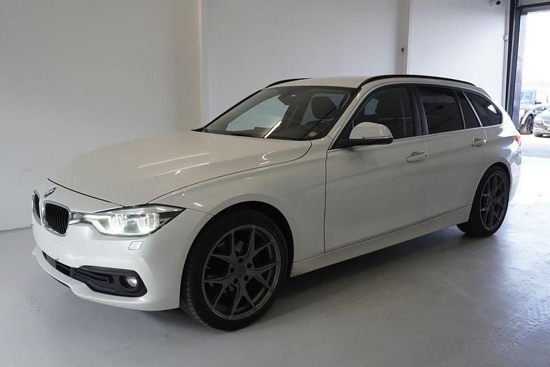 Second-hand BMW 320 Advantage 190 CP (139 kW) 2018 Alb Berlinǎ