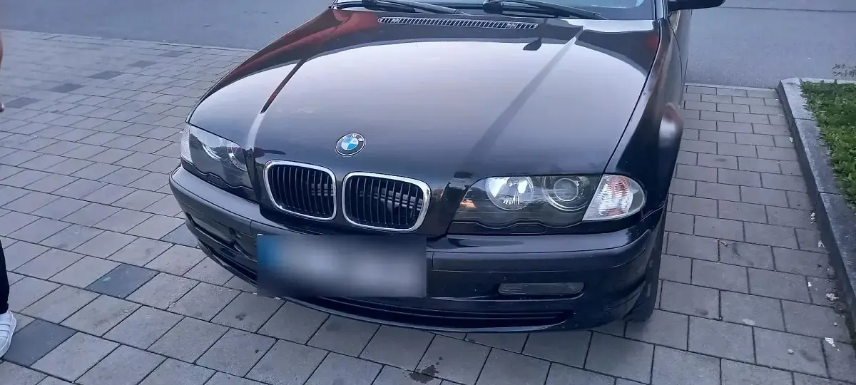 Gebraucht BMW 325 192 PS (141 kW) 2001 Schwarz Kombi