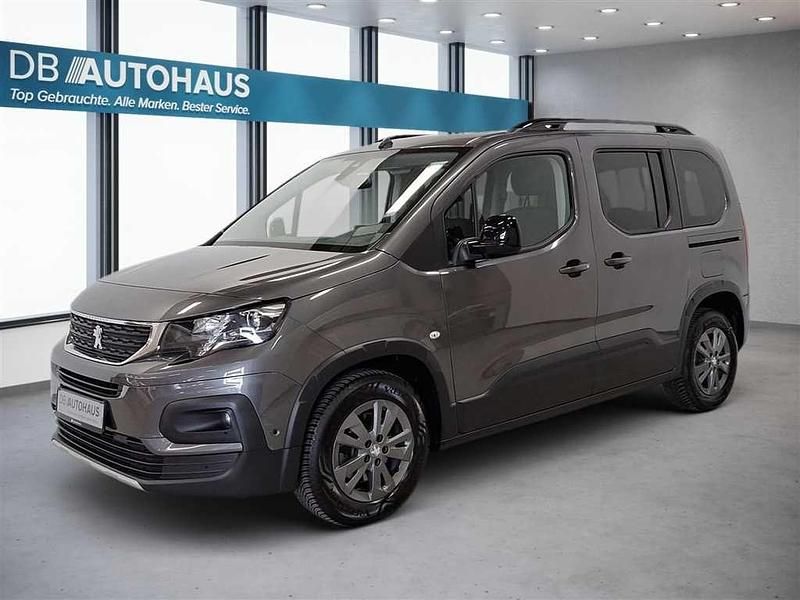 Grau Gebraucht 2023 Peugeot Rifter Allure Van / Kleinbus | 19.860 € (Guter Preis) - Bild 1/4