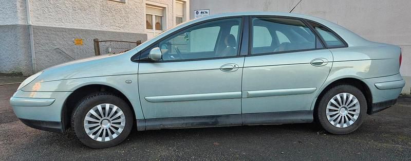 Gebraucht Citroën C5 Exclusive 125 PS (91 kW) 2004 Blau Limousine