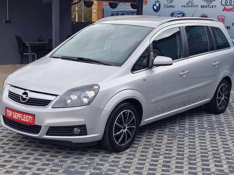 Gebraucht Opel Zafira Edition 140 PS (102 kW) 2007 Starsilber iii m2 Van / Kleinbus
