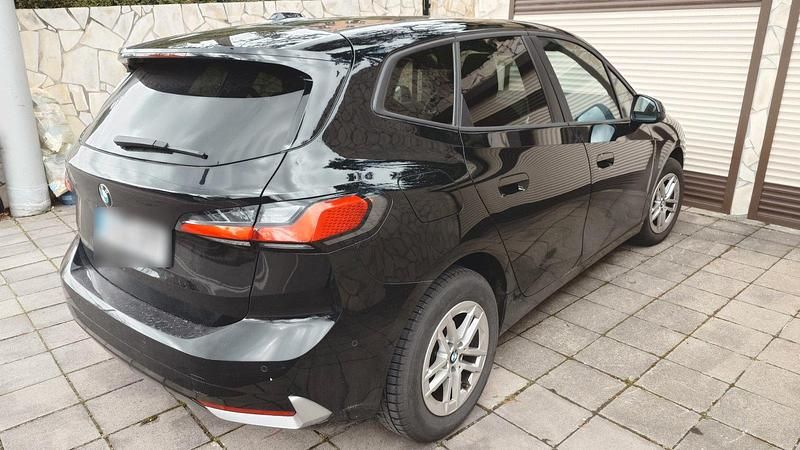 Gebraucht BMW 218 Active Tourer 150 PS (110 kW) 2023 Schwarz Van / Kleinbus