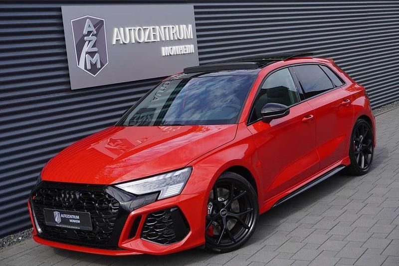 Tangorot metallic Gebraucht 2022 Audi RS3 Sportback Advanced Kleinwagen | 56.990 € (Guter Preis) - Bild 1/4