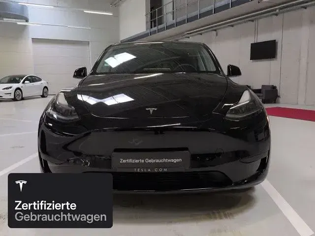 Gebraucht Tesla Model Y RWD 203 kW (277 PS) 2023 Schwarz SUV