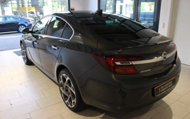 Gebraucht Opel Insignia Innovation 170 PS (125 kW) 2015 Grau metallic Limousine