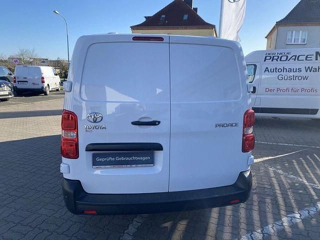 Gebraucht Toyota Proace 144 PS (105 kW) 2024 Weiss Van / Kleinbus