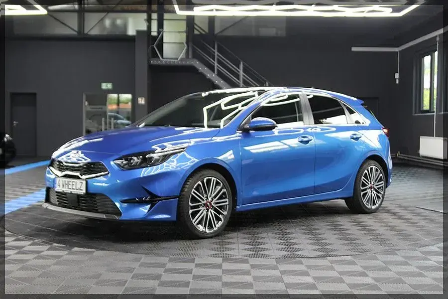 Gebraucht Kia Ceed 160 PS (117 kW) 2021 Blau Kleinwagen