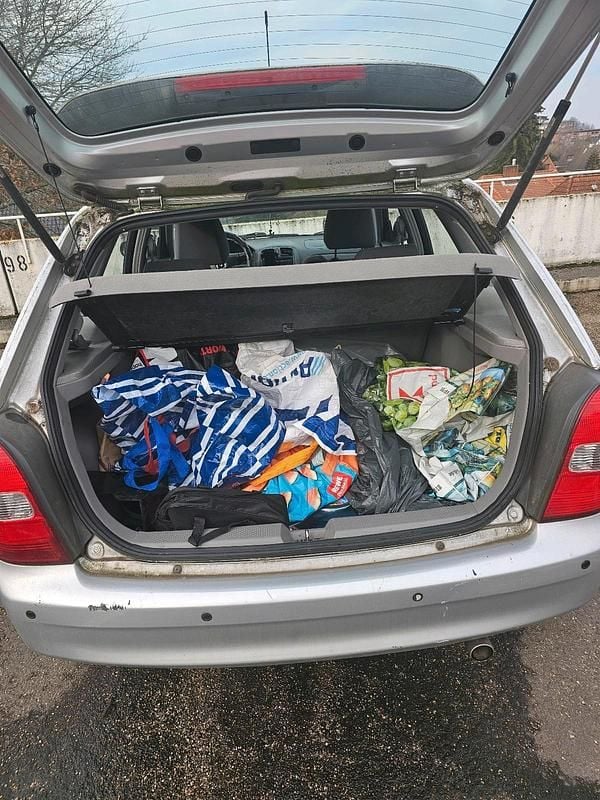 Gebraucht Mazda 323F 76 PS (55 kW) 2002 Grau Kombi