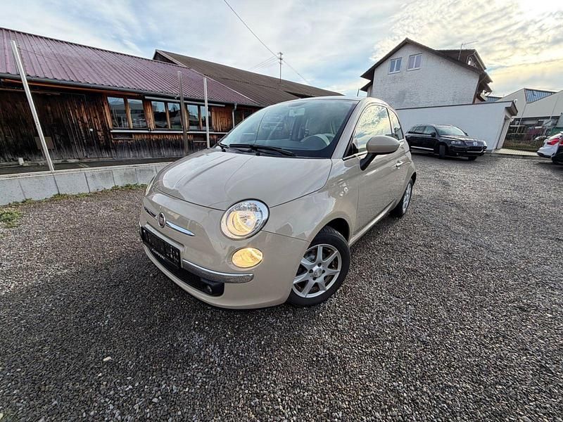 Gebraucht Fiat 500 Lounge 69 PS (50 kW) 2015 Colore esterno (beige rally) Kleinwagen