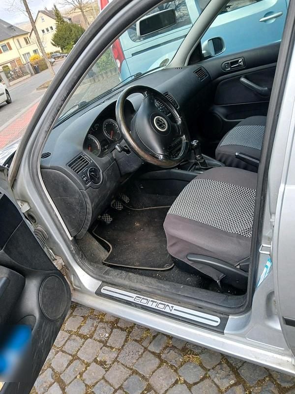 Gebraucht VW Bora 104 PS (76 kW) 2000 Silber Kombi