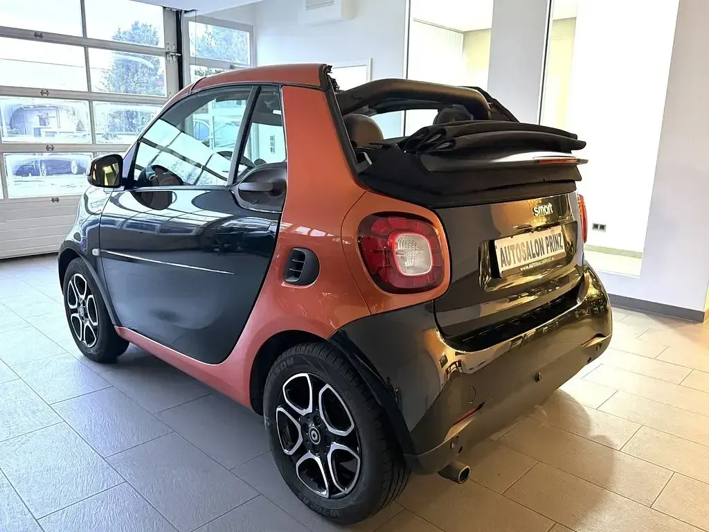 Gebraucht Smart ForTwo Cabrio 71 PS (52 kW) 2017 Schwarz Cabrio