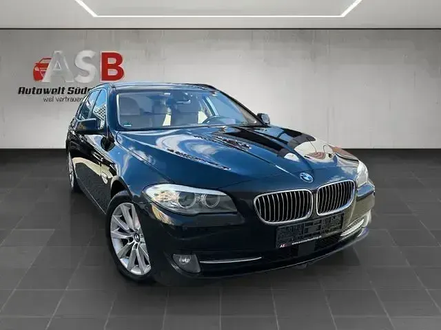 Second-hand BMW 520 Performance 184 CP (135 kW) 2012 Negru Break