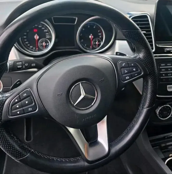 Gebraucht Mercedes GLE400 333 PS (244 kW) 2016 Weiß SUV