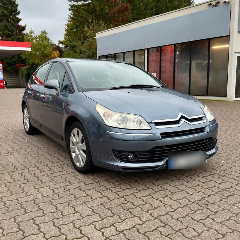 Grau Gebraucht 2006 Citroën C4 Limousine | 2.900 € (Fairer Preis) - Bild 1/2
