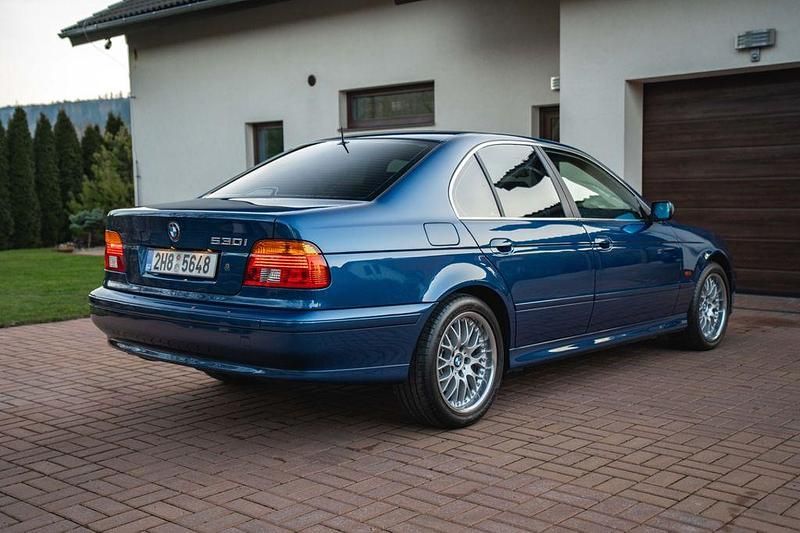 Gebraucht BMW 530 231 PS (169 kW) 2001 Blau Limousine