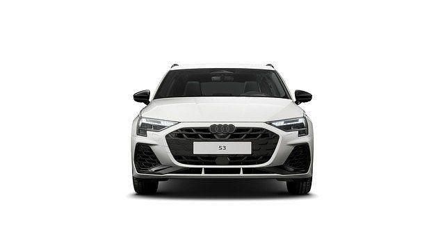 Gebraucht Audi S3 Sport 333 PS (244 kW) 2025 Arkonaweiss Limousine