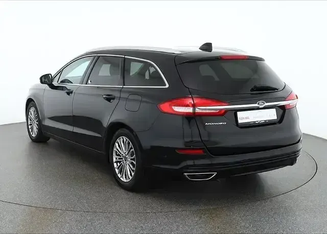Gebraucht Ford Mondeo Titanium 190 PS (139 kW) 2022 Schwarz Kombi