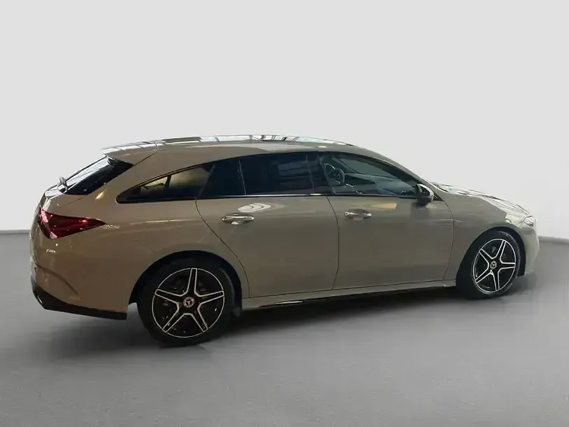 Gebraucht Mercedes CLA200 AMG line 150 PS (110 kW) 2025 Grau Kombi