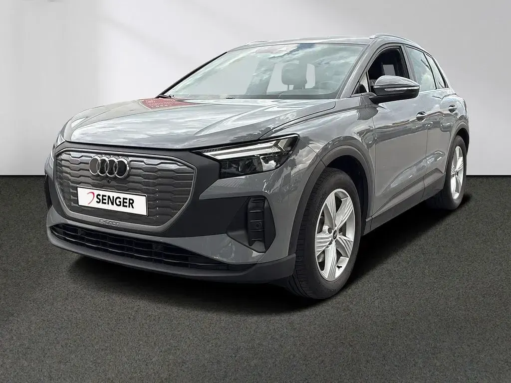 Gebraucht Audi Q4 e-tron 125 kW (170 PS) 2023 Kieselgrau SUV