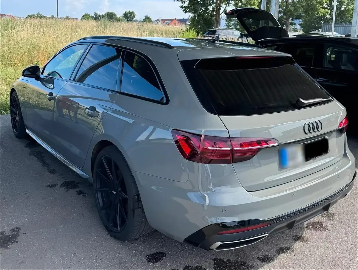 Gebraucht Audi A4 S-Line 204 PS (150 kW) 2020 Grau Kombi