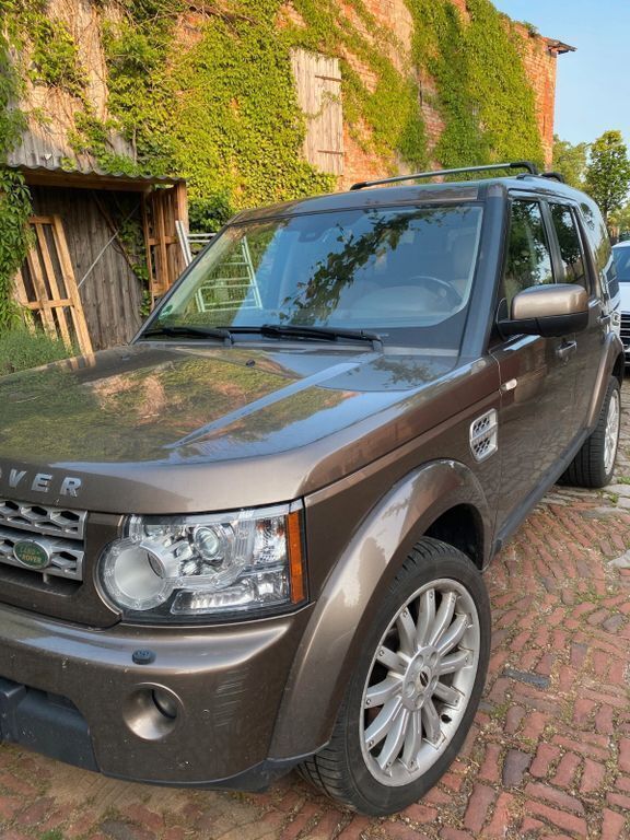 Braun Gebraucht 2010 Land Rover Discovery 4 HSE SUV | 12.000 € (Fairer Preis) - Bild 1/4