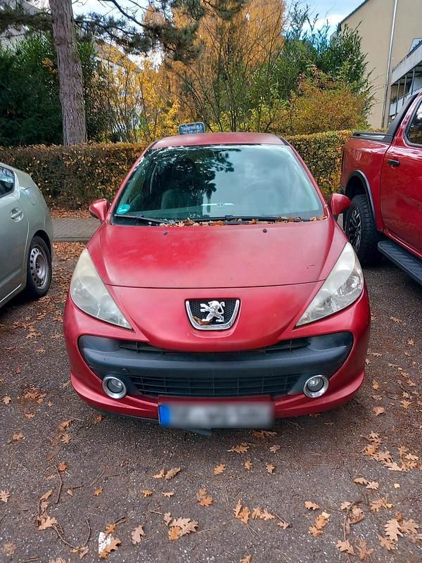 Rot Gebraucht 2008 Peugeot 207 Limousine | 400 € (Superpreis) - Bild 1/4